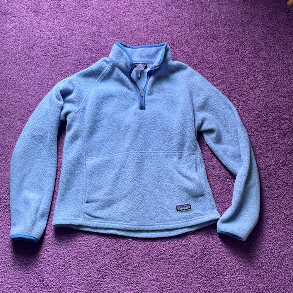 Blue Patagonia quarter sip. Size medium